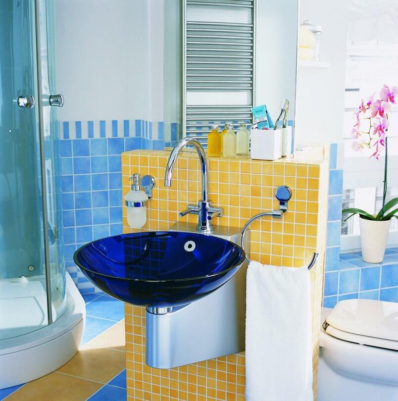 Banheiro Azul e Amarelo
